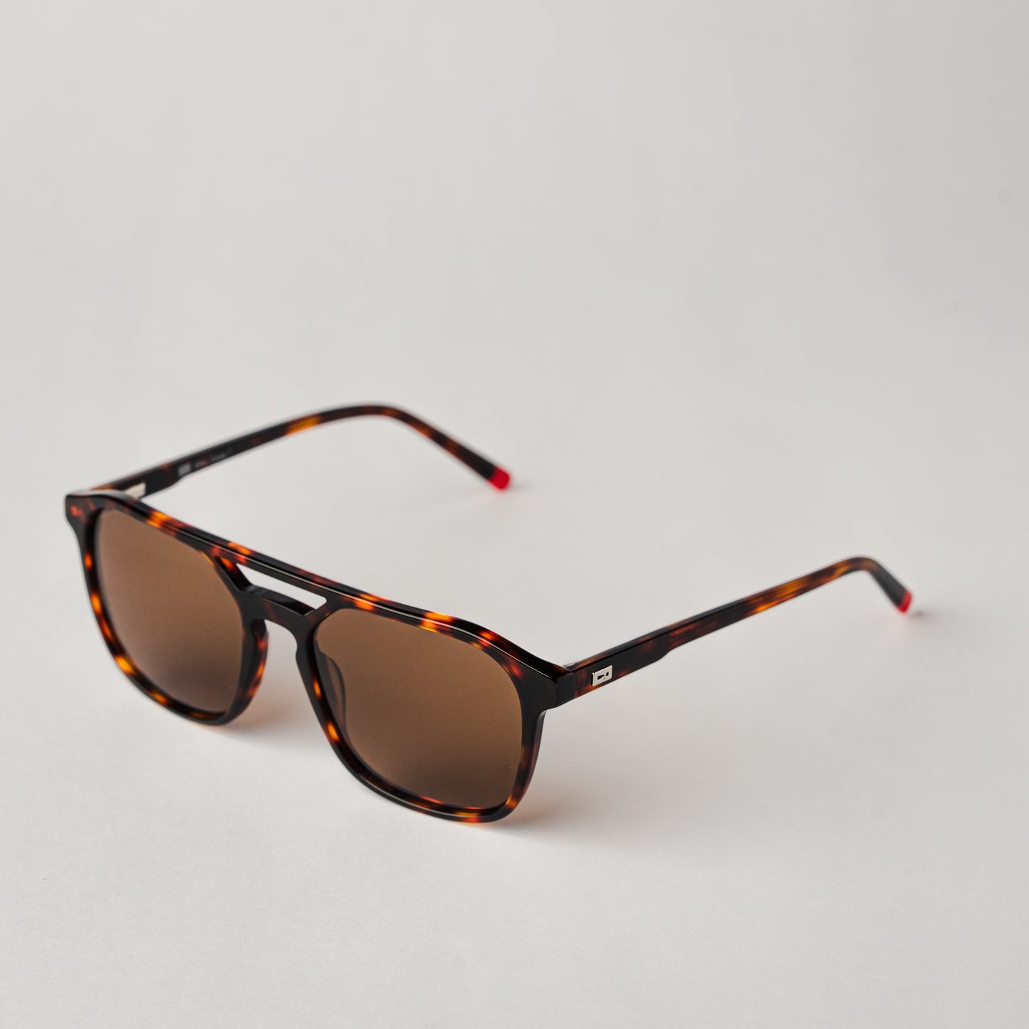 King - Tortoise/Brown