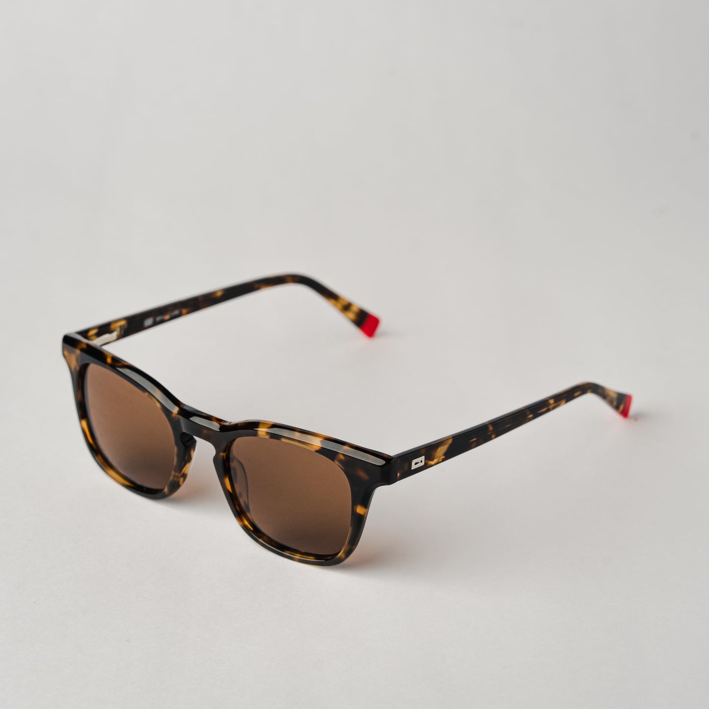 Impostor - Tortoise/Brown